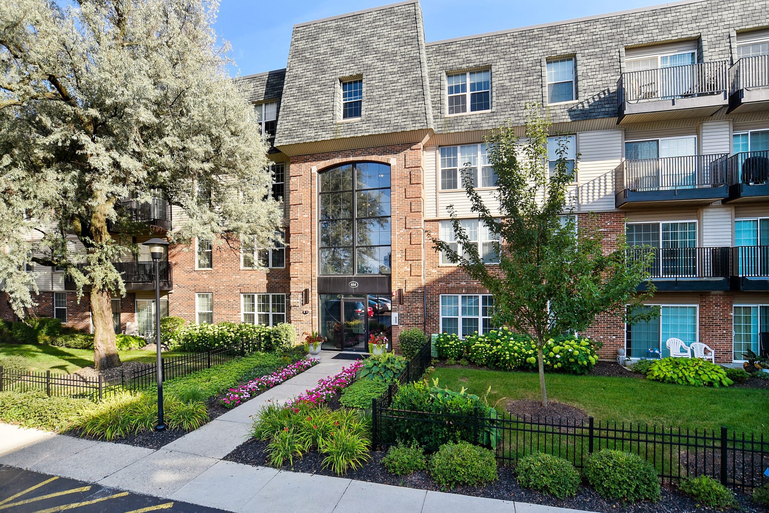 arrive north shore exterior